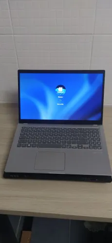 Asus vivobook X1500E