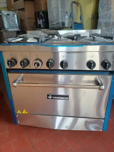 FOGÃO INDUSTRIAL VENANCIO DON BIDONE 6 BOCAS -GÁS COM FORNO