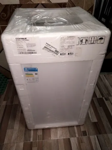Vendo máquina de lavar roupa 12 quilos, Consul 220V. Garantia até novembro de 2028.
