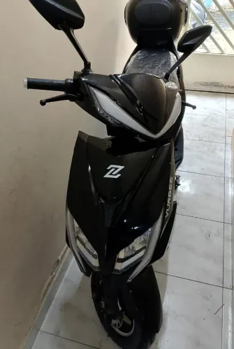Scooter elétrica Conduzza Mônaco