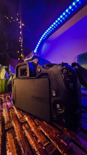 Canon SL3 (corpo)