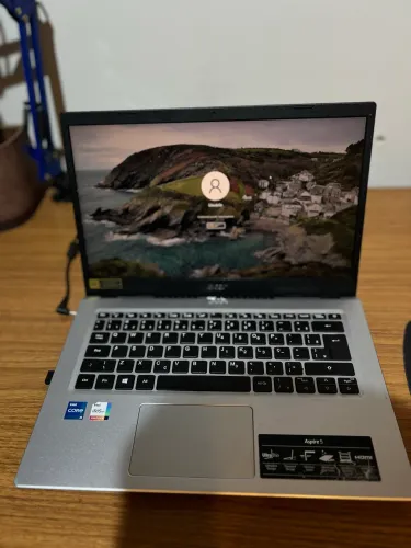 ? Acer Aspire 5 Intel i5 11ª Geração | 8GB RAM | SSD 240GB - Perfeito Estado
