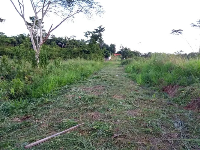 Vendo terreno com casa em construção 