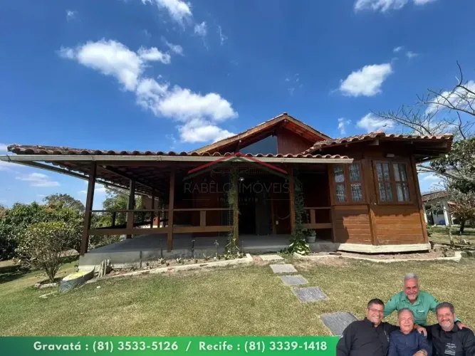 Casa de Alto Padrão à Venda em Gravatá/PE Vista Definitiva para o Vale
