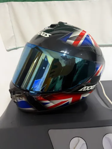 Capacete axxios