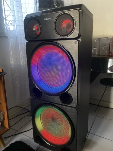 Caixa potente Philips 2.400w na garantia e nota 