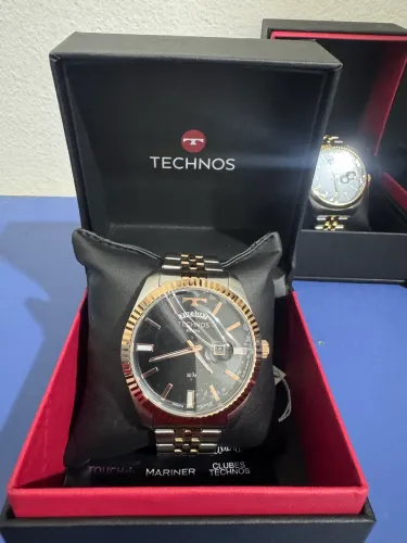 Relógio technos