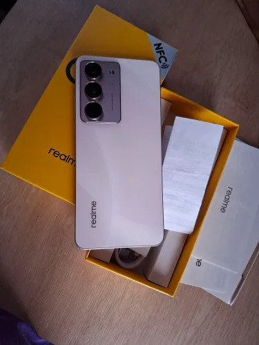 vendo realme c75x 256gb novo!