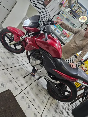 CB300 de procedência