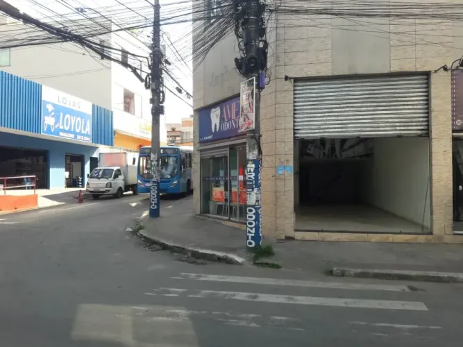 Imóvel para aluguel tem 60 metros quadrados em Marcílio de Noronha - Viana - ES