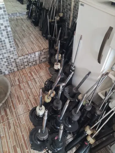 Vendo amortecedor de carros de leiloes o par a parti de 150 extra
