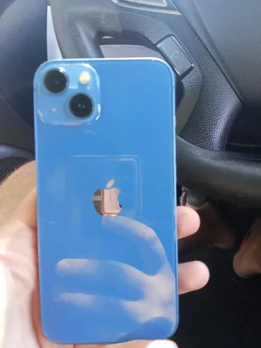 iPhone 13 (retirada de peça)