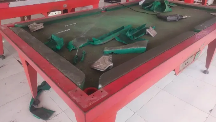 troca de pano de sinuca, e venda acessórios em geral. valor 300
