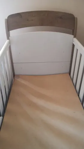 Vende se berço