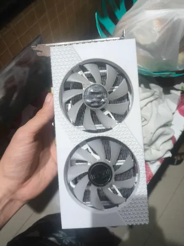 RX 580 8gb branca ELSA com led, funcionando perfeitamente