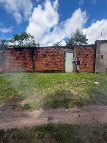 Vendo terreno 10x30 próximo ao val paraíso , vila do povo