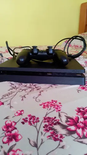 Ps4 - Modelo Slim 1TB 1 Controle + Cabo e fonte