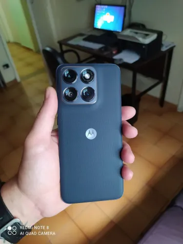 Motorola Edge 70 Fusion 5g 256gb (apenas 1 mês de uso) troco por iphone