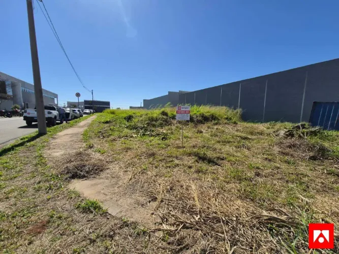 Terreno Comercial à venda no Centro Industrial e Tecnológico (CINTEC) de Santa Bárbara D'O