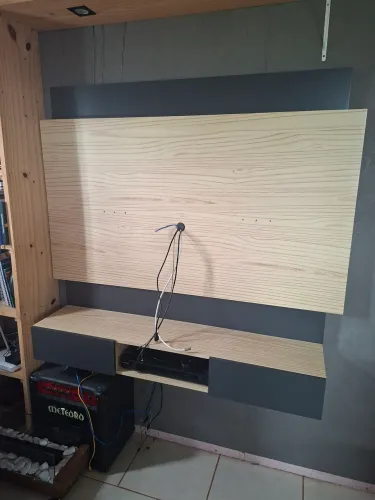 Painel tv pouco uso