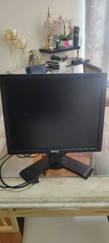 Monitor Dell 17? com Adaptador HDMI - Modelo E1709C - R$ 200,00