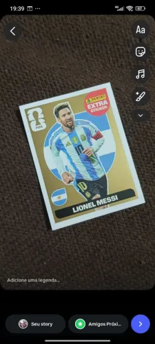 Figurinha Messi Legend Gold