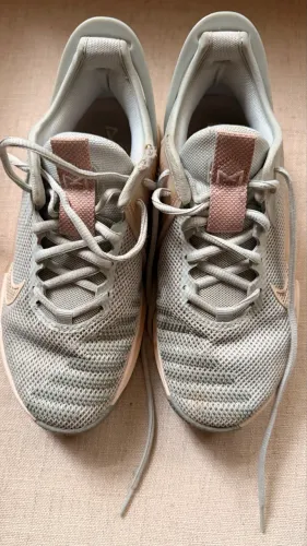 Tênis feminino Nike Metcon 9 EasyOn