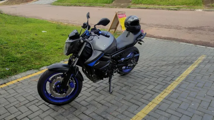XJ6 2013 só pegar e rodar aceito troca e mais 20mil no valor na volta.
