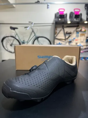 Sapatilha Shimano XC3