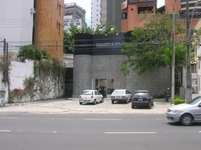 Av. Monsenhor Tabosa, nº 1600 - Meireles