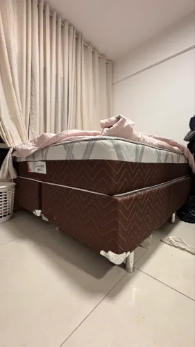 Vendo cama Box Queen