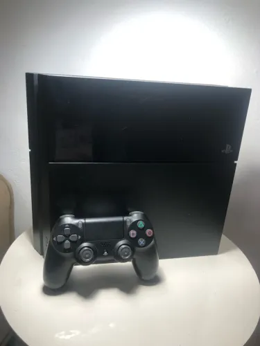 Ps4 FAT 500gb + jogos