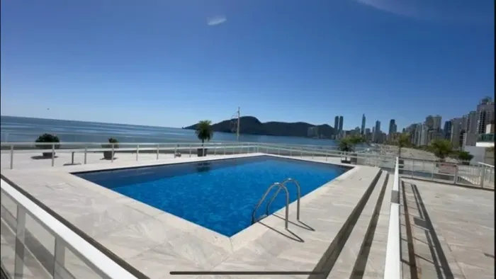 LOCAÇÃO TEMPORADA EM EDFÍCIL FRENTE MAR EM BALNEÁRIO CAMBORIÚ