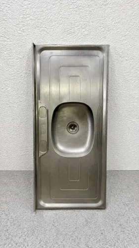 Pia de Cozinha em Aço Inox (Completa com Válvula e Ralo)