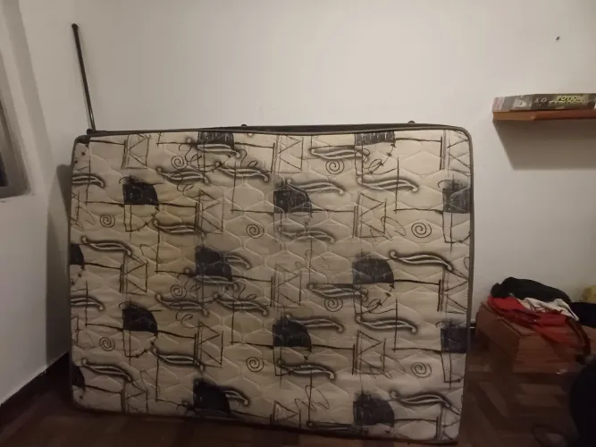 Vendo cama usada