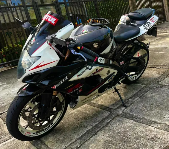 Suzuki GSX SRAD 1000 R 2007 toda equipada 