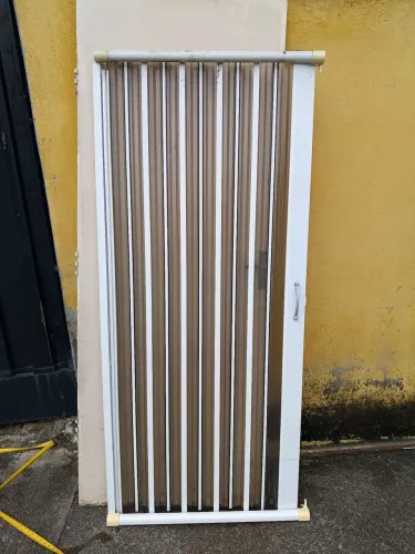 Porta sanfonada pra banheiro 