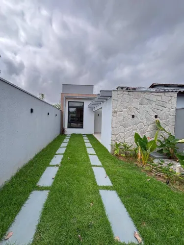 Vendo Casa Tres Suites no Bairro Coophema .