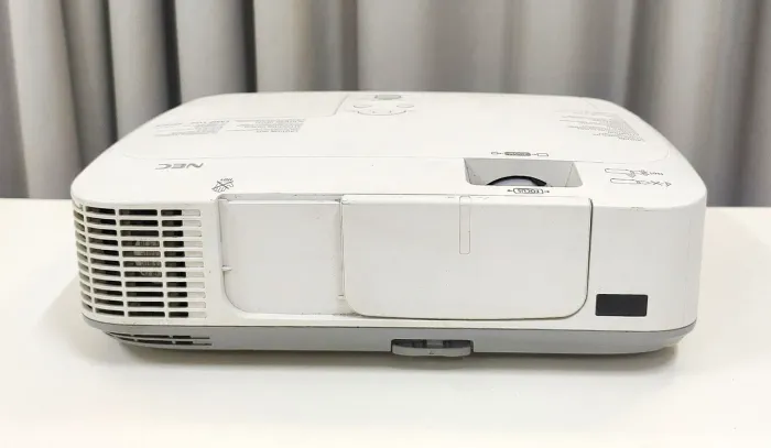 Projetor Profissional NEC HDMI USB LINHA X XGA HD TELA GIGANTE