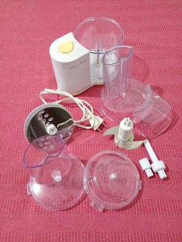 Multiprocessador Britânia multi pro. 10 peças + processador. Em ótimo estado. 