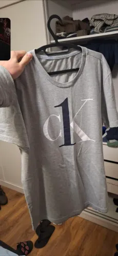 Blusa Calvin Klein Cinza