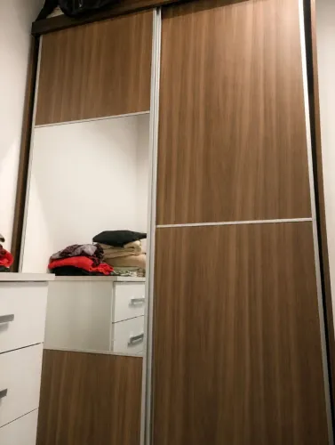 Guarda roupa solteiro 2 portas 3 gavetas