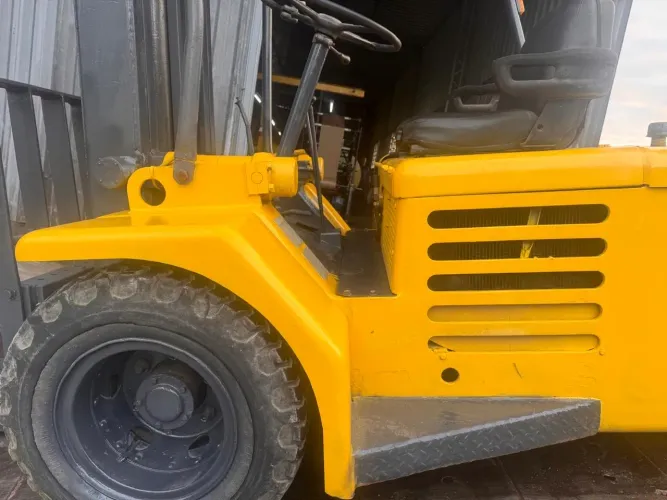 Empilhadeira Hyster para 5mil kilos 5 toneladas