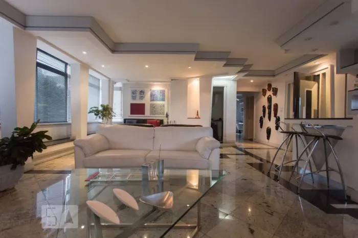 Apartamento à Venda - Jardim América, 2 Quartos, 190 m2