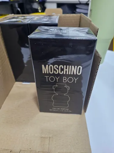 Vendo Perfume Moschino Toy Boy Masculino 100ml