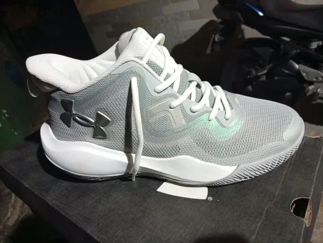 Tênis Basquete Under Armour