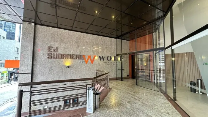 Sala comercial a venda no Centro de Florianópolis/SC