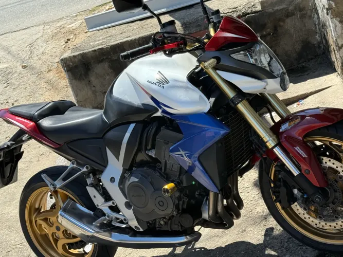 Cb 1000R