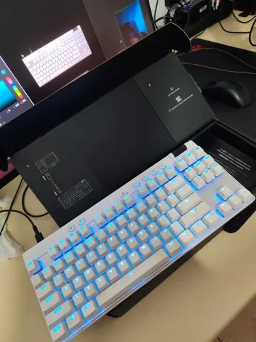 Teclado Logitech G PRO X TKL