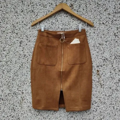 Saia marrom em suede NOVA (Disponível no P e no G, consulte)
